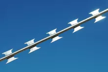 The razor wire is made of wire with a diameter of 2.8 mm